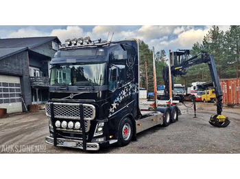 Samochód do drewna VOLVO FH16 750