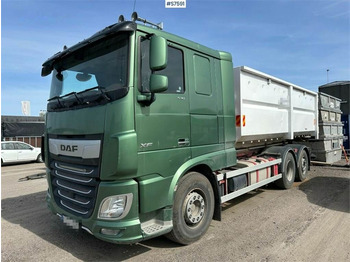 Ciężarówka hakowiec DAF XF 530